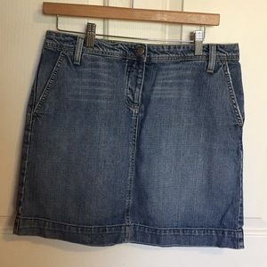 J. Crew light denim skirt size 8 waist 32.5"